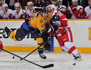 predators-red-wings.jpg